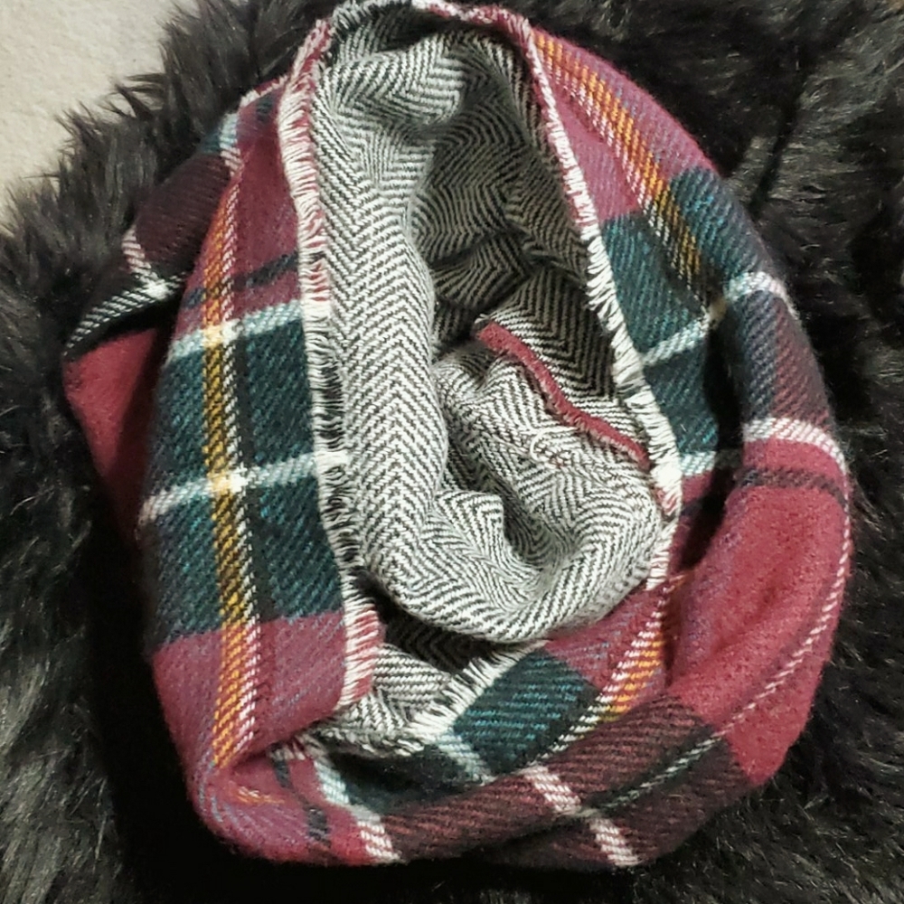 Infinity scarf, reversible - Picture 2 of 4